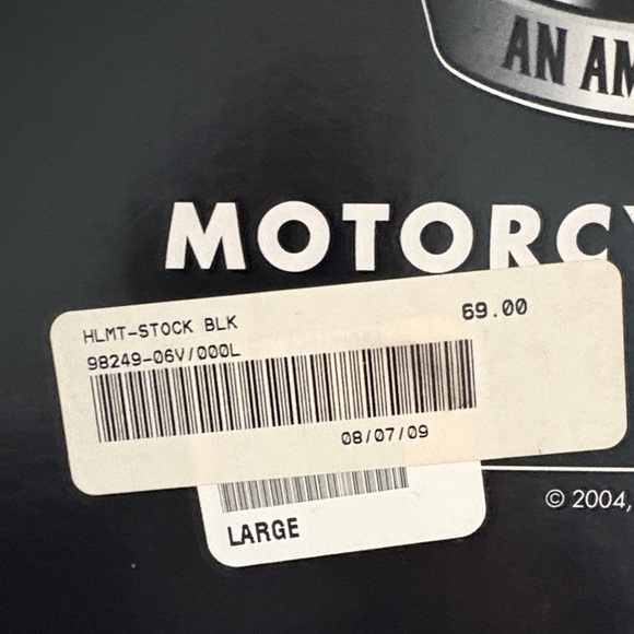 Harley-Davidson Glossy Black Helmet - Picture 6 of 8